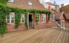 Top Floor Apartment With Two Balconies In The Old Town